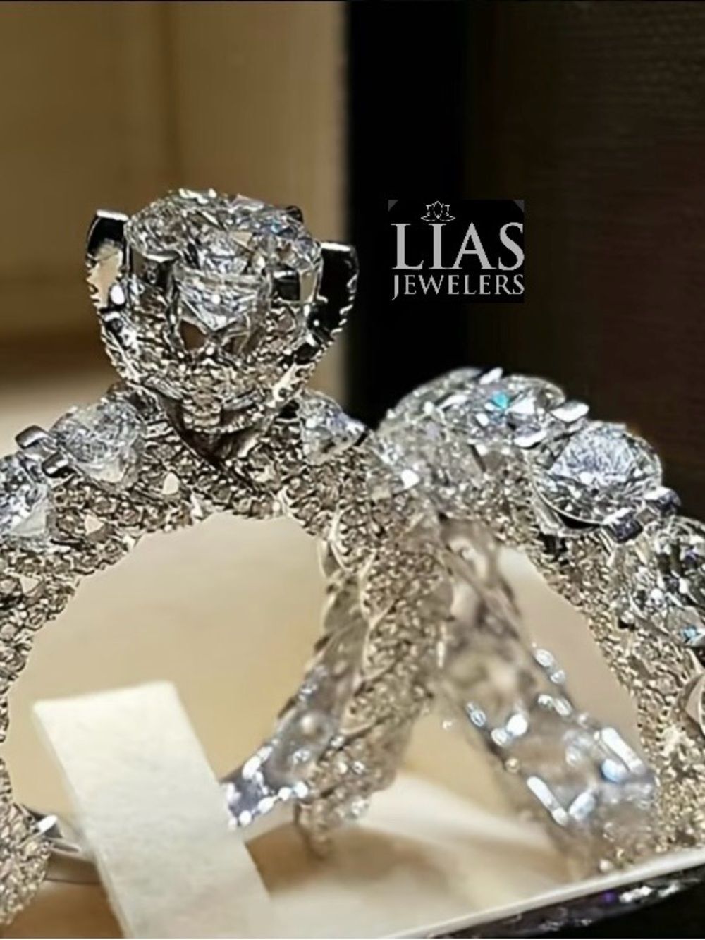 New 18k white gold wedding ring set